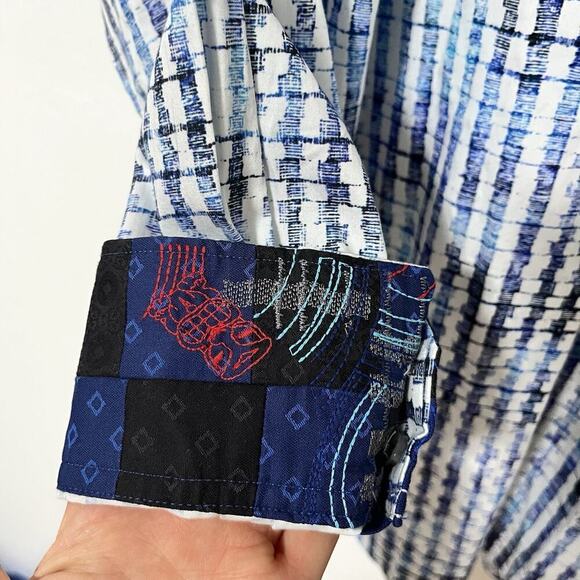 Robert Graham Maitai Button Up Shirt Size 2XL Blue Tiki Embroidered Flip Cuffs - Picture 9 of 12